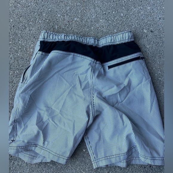 Speedo Men’s Swimsuit medium - Picture 2 of 2